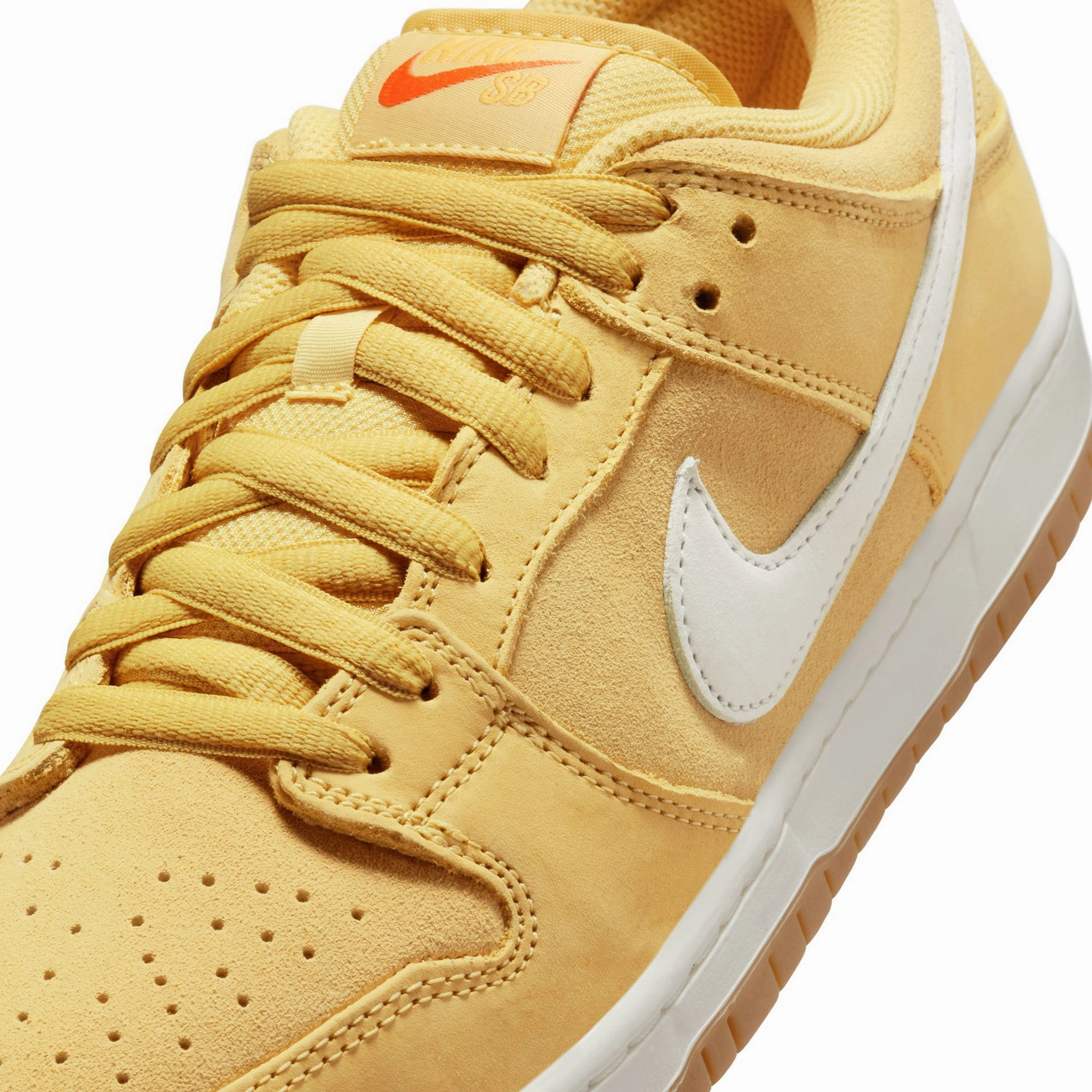 Nike SB Dunk Low Pro Saturn Gold Flex - Based Design