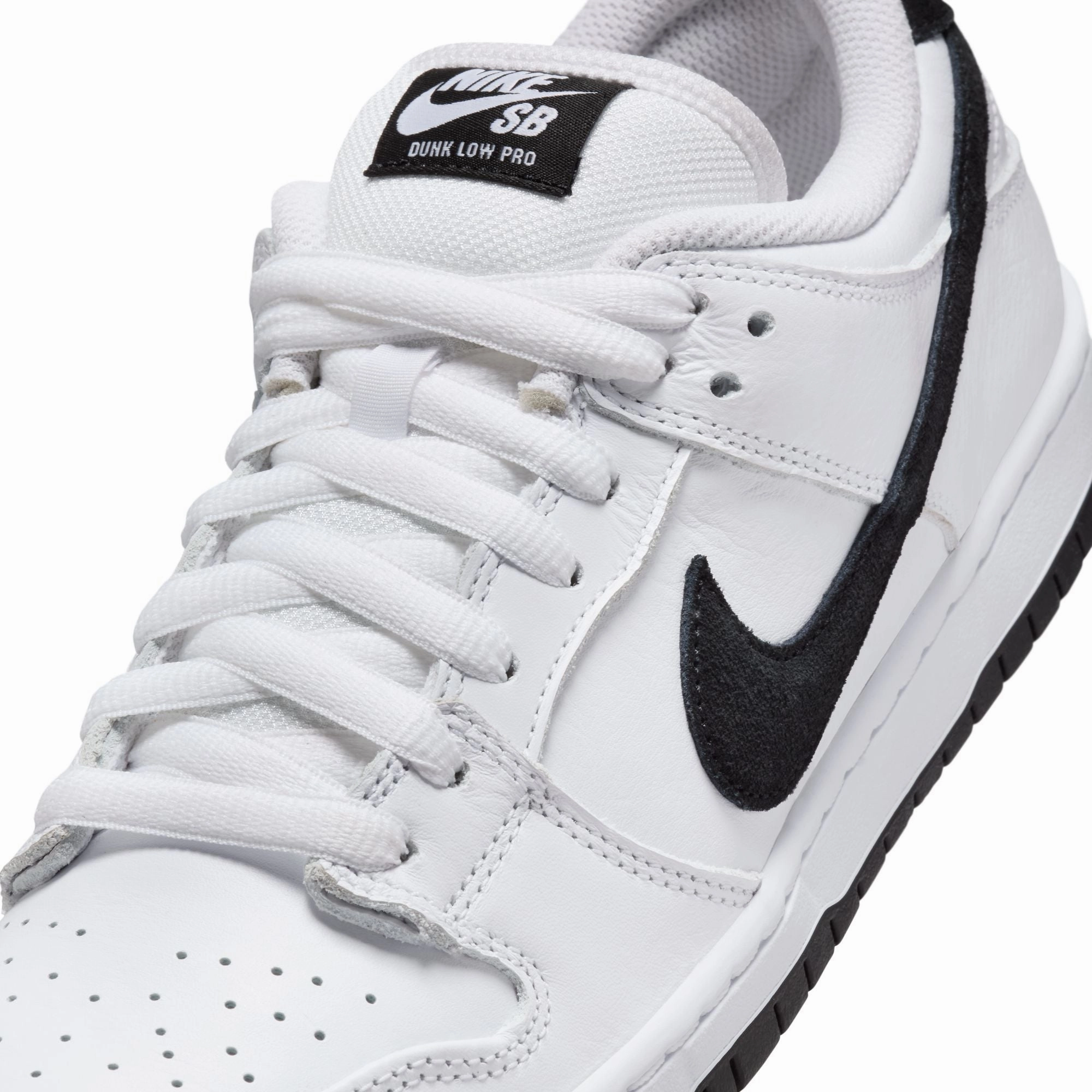 Nike SB Dunk Low Pro White / Black Sale Quarter - sole Grip