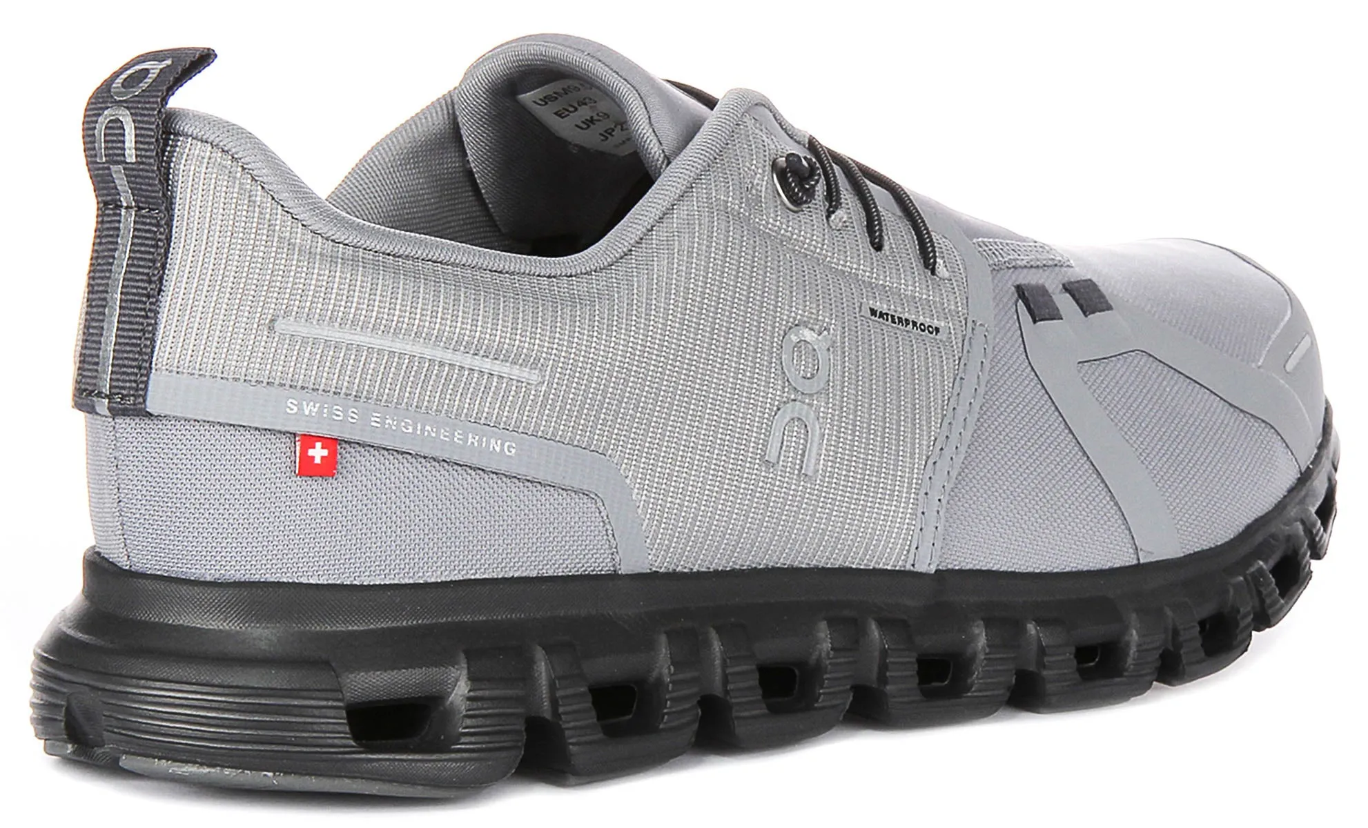 On Running Cloud 6 Waterproof In Grey For Men insulated