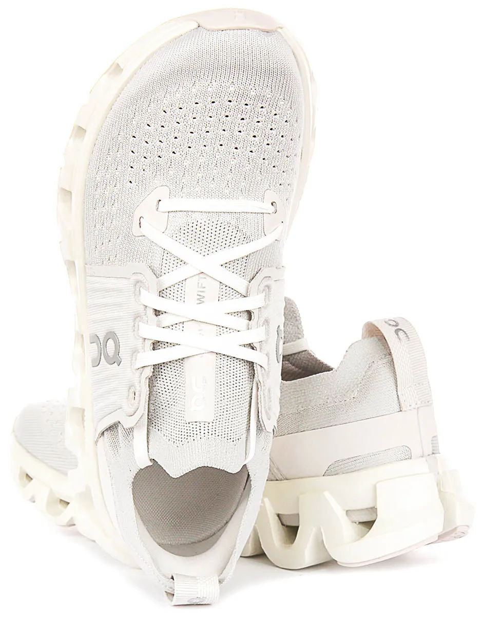 On Running Cloudswift 4 In Light Grey For Women Precision engineered