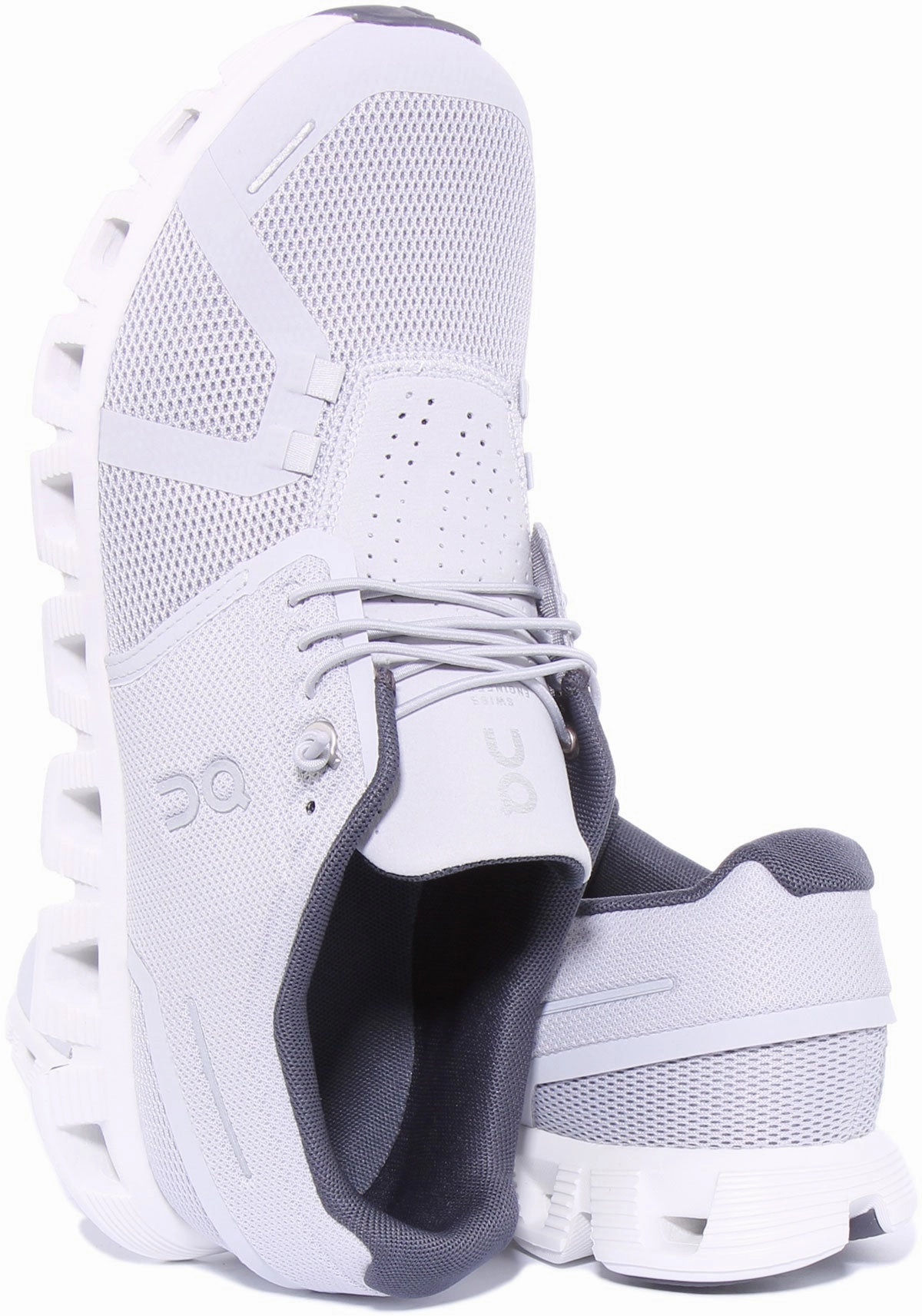 On Running Cloud 5 In Light Grey For Men Breath Lock