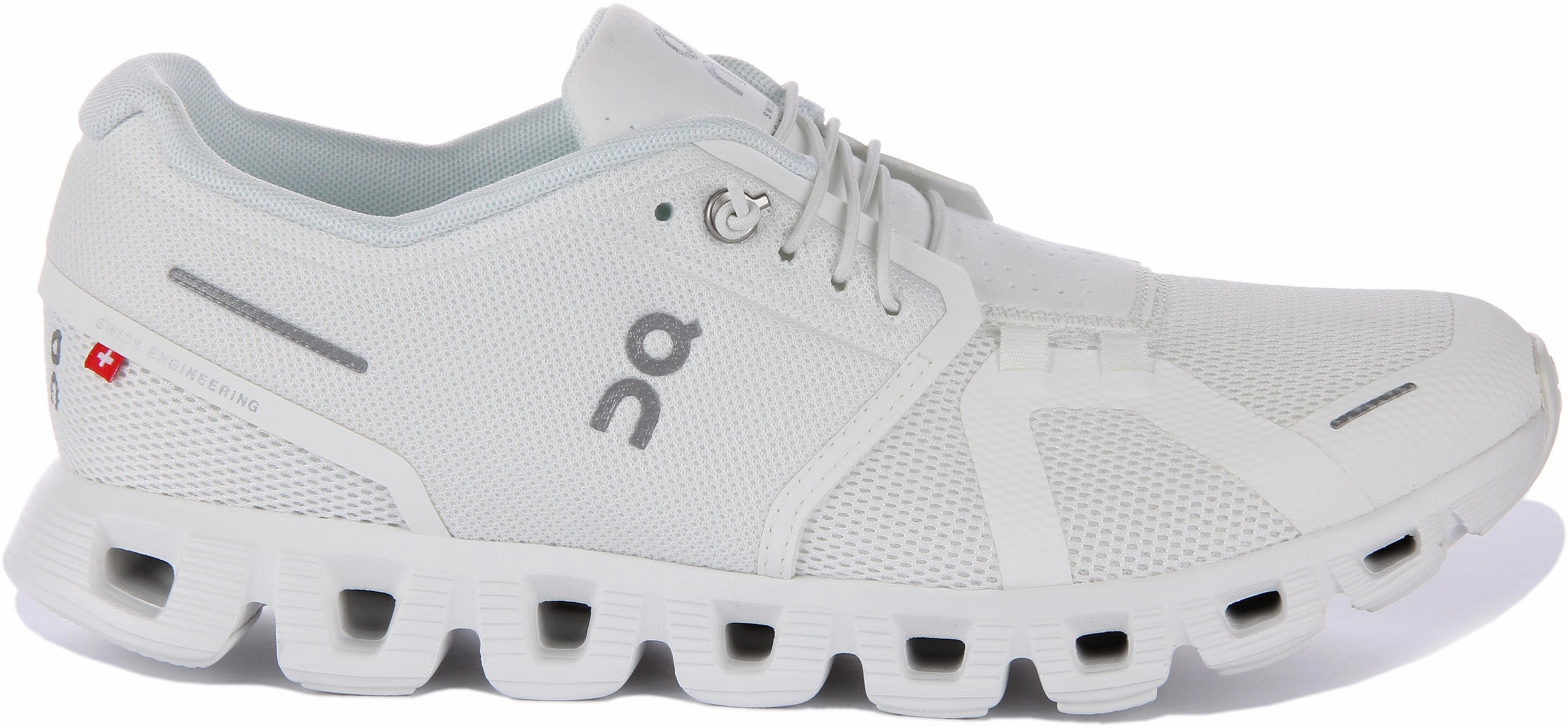 On Running Cloud 5 In White For Men Reliable