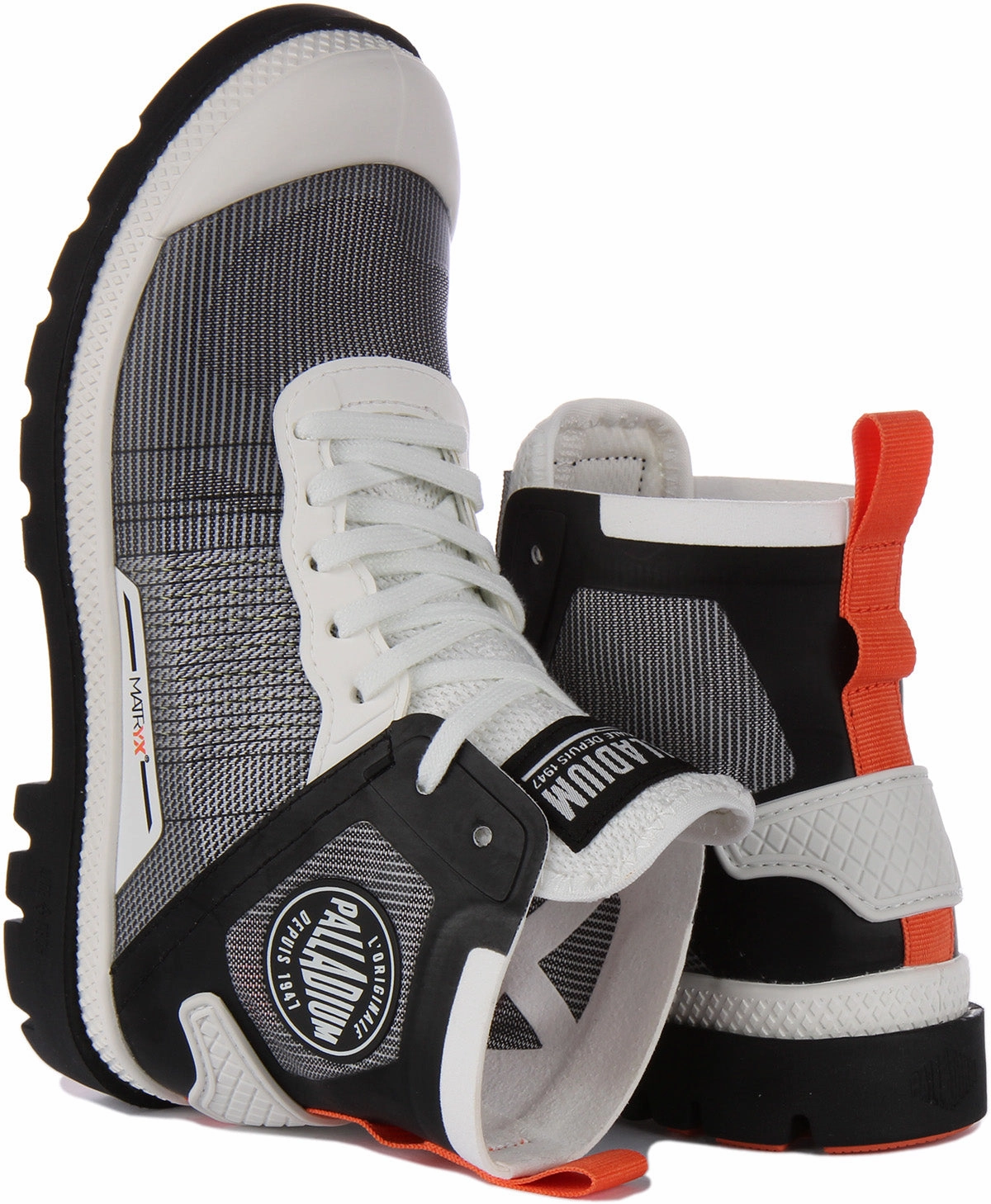 On Trend Palladium Pampa Lite In White Black