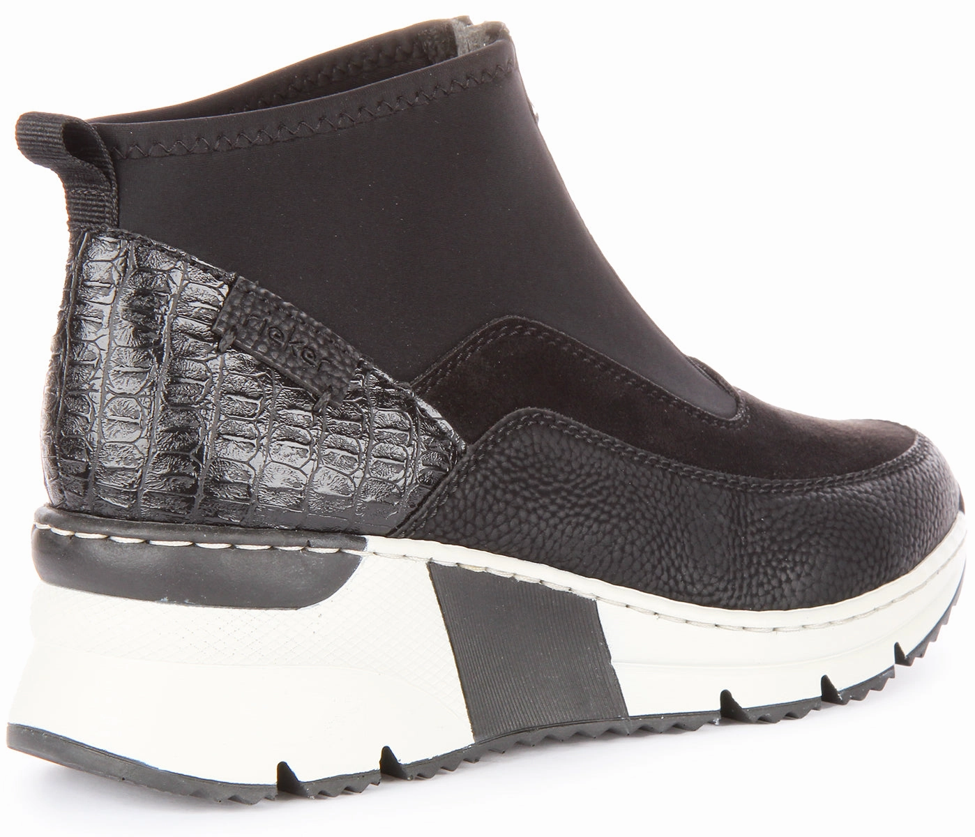 Performance Trek Rieker W6352-00 In Black For Women