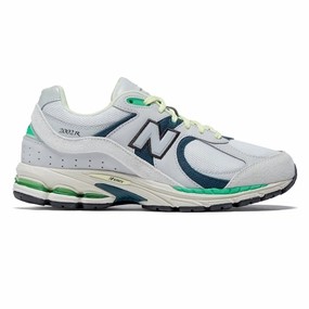 New Balance 2002R Shoes - Grey Matter running in a concrete bridge area shoes