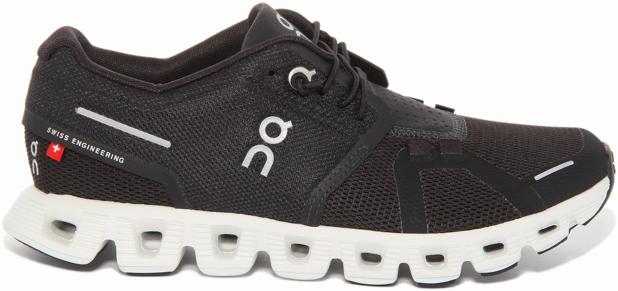 Quick Relax On Running Cloud 5 In Black White For Women