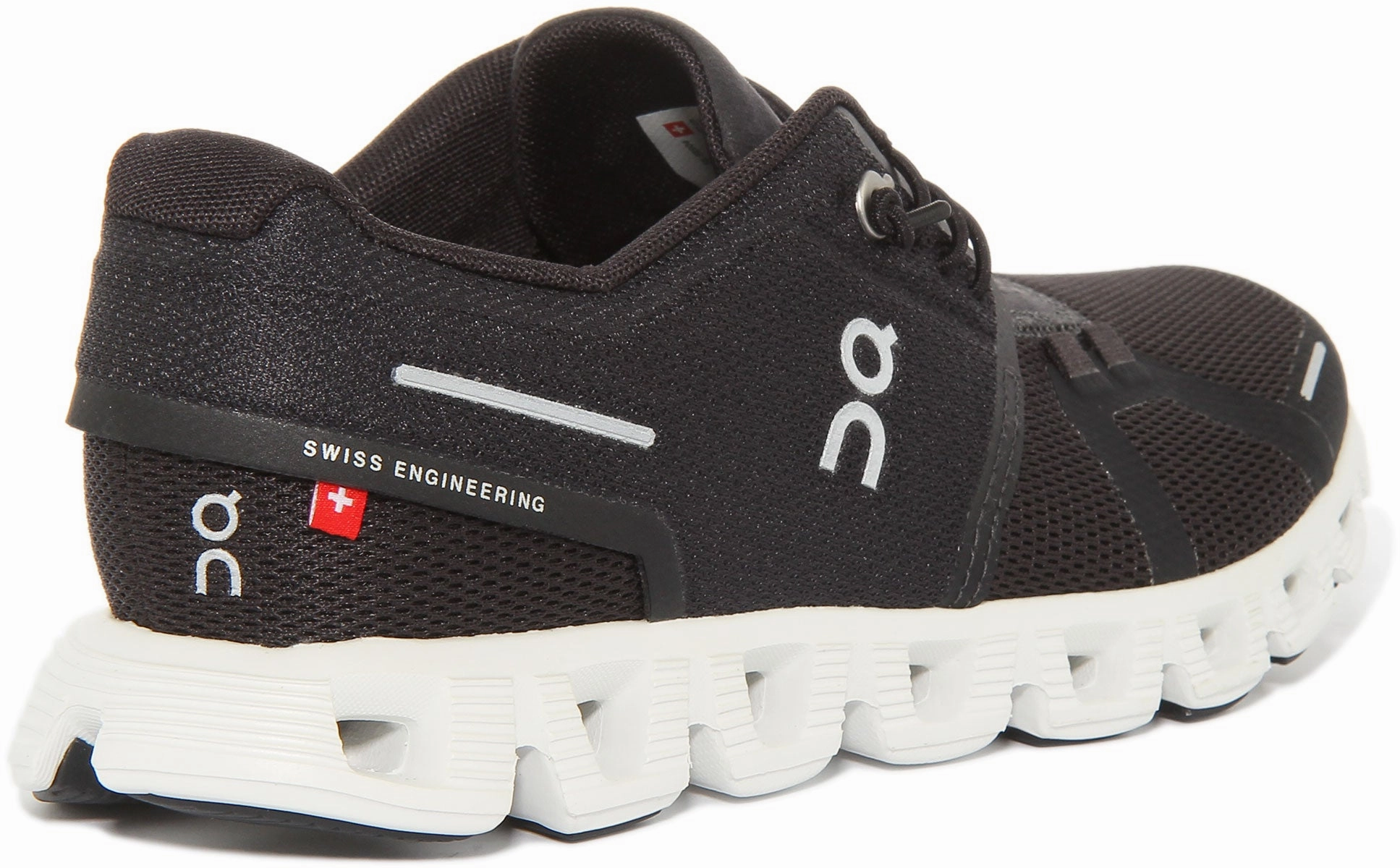 Quick Relax On Running Cloud 5 In Black White For Women