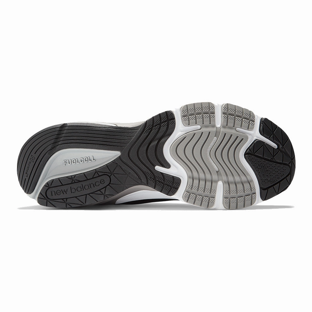 Road - Capable New Balance 990v6