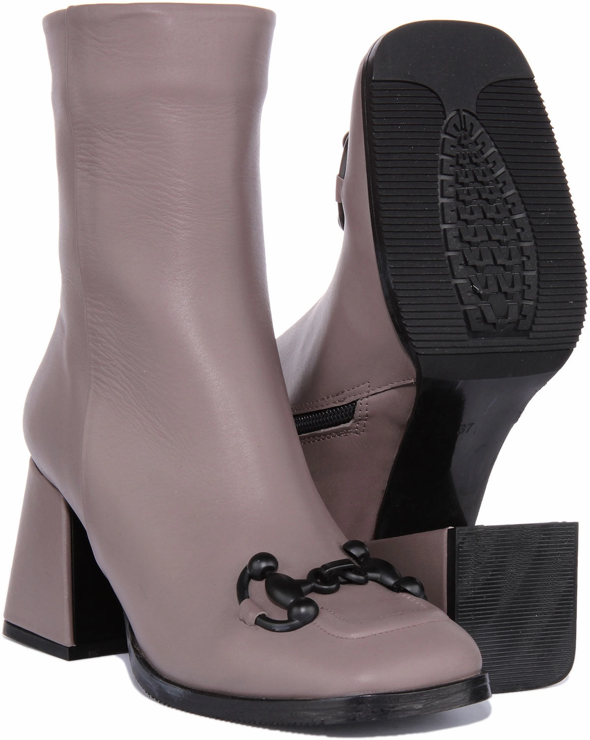 Rugged Trek Shoes Justinreess England Bella In Stone For Women