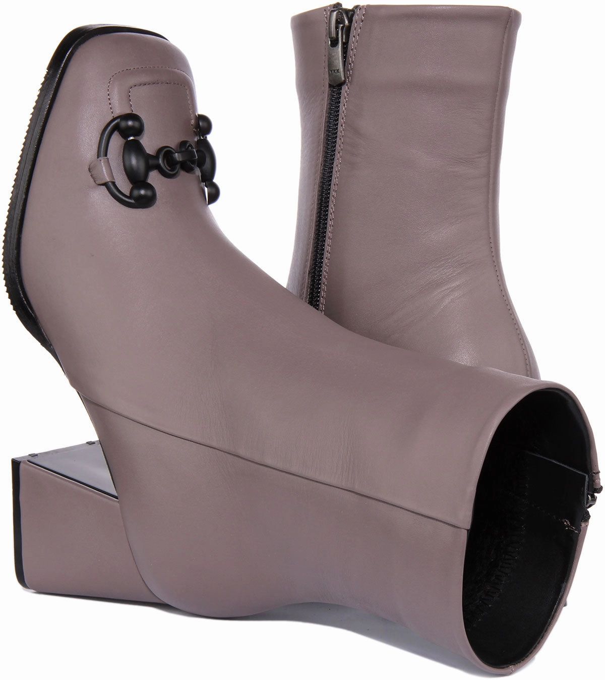 Rugged Trek Shoes Justinreess England Bella In Stone For Women