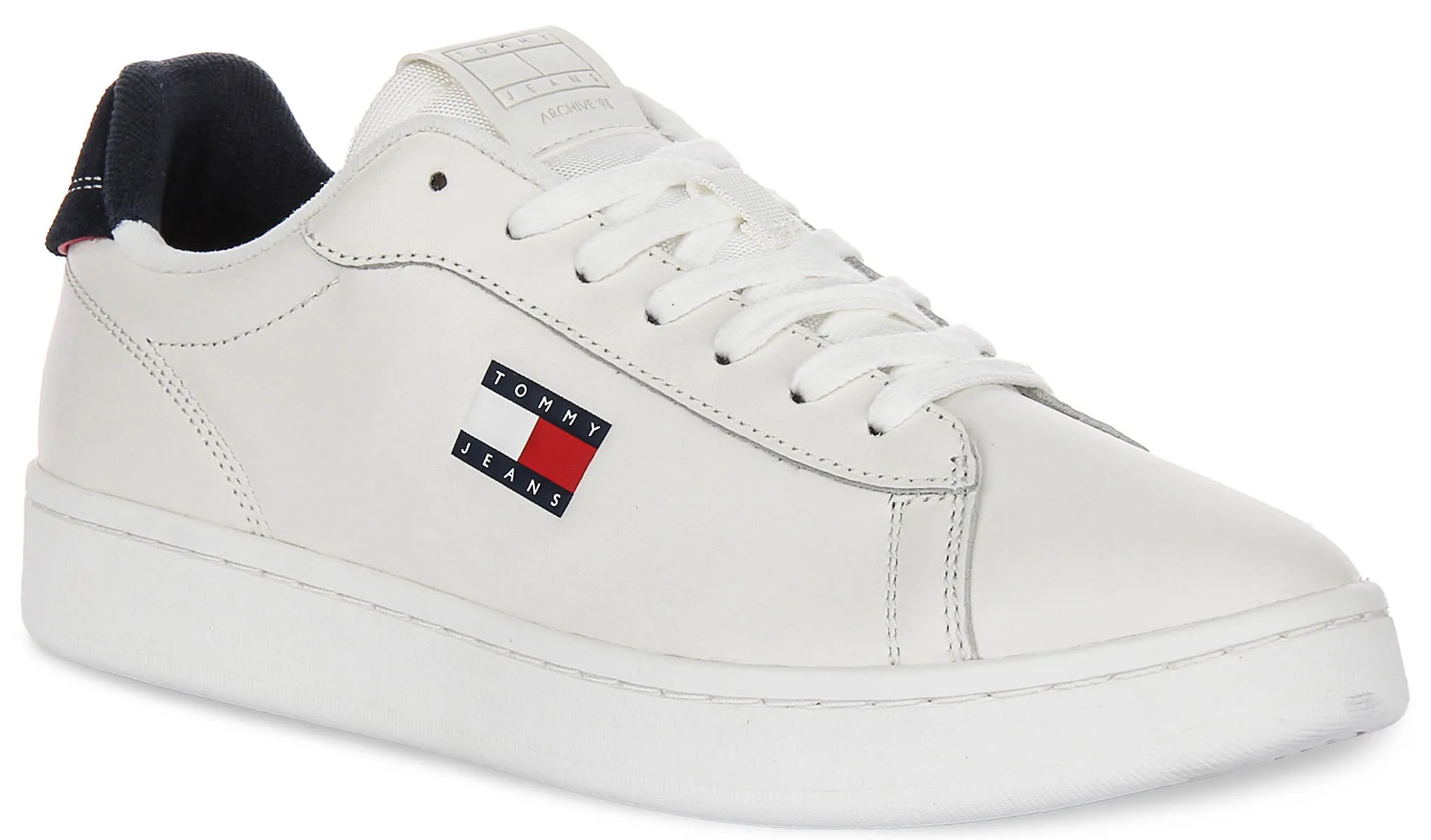 Tommy Hilfiger Archive 98 In White Navy For Men Smooth ride Daily Exercise