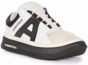 Acupuncture Mr. Blunder In White Black Balanced Landing