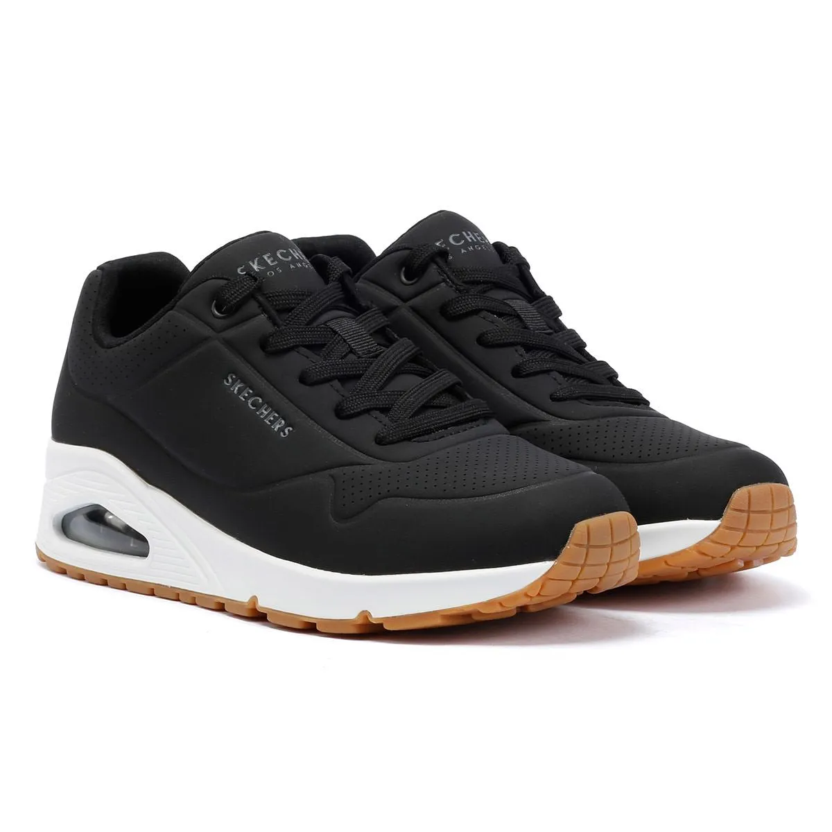 Travel Outfit Grass Jog Skechers Uno Women's Black/White Trainers