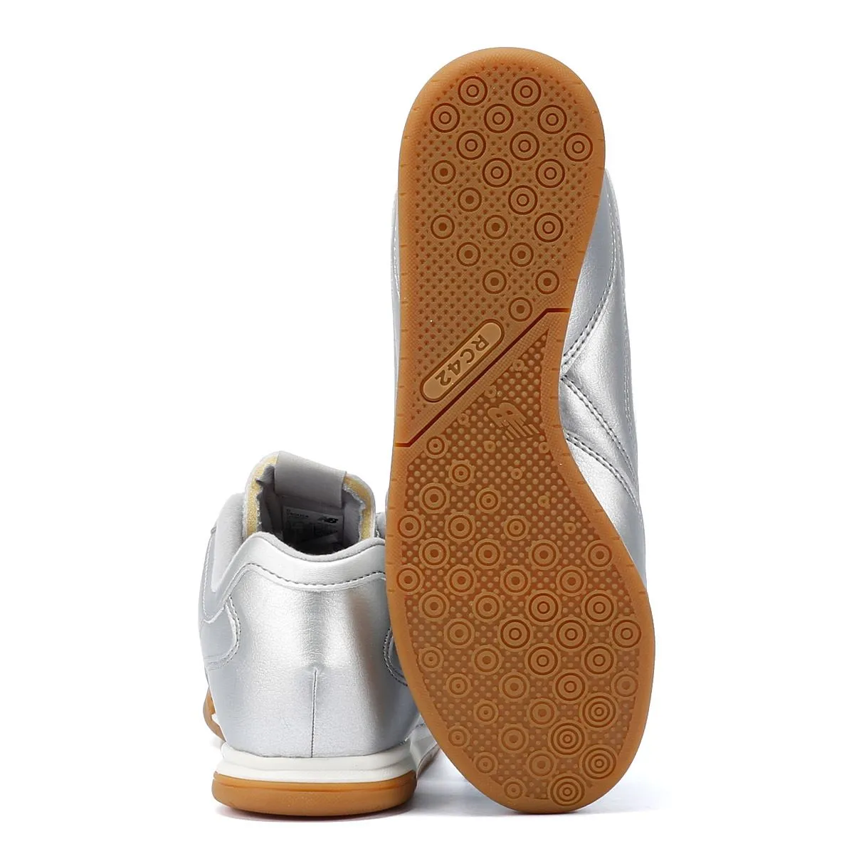 Smooth silhouette New Balance RC42 Silver Metallic Trainers