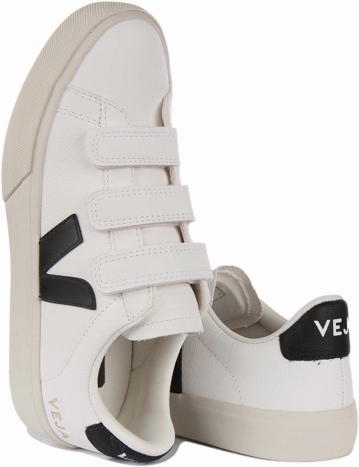 Smooth transitions Veja Recife Chromfree In White Black For Men