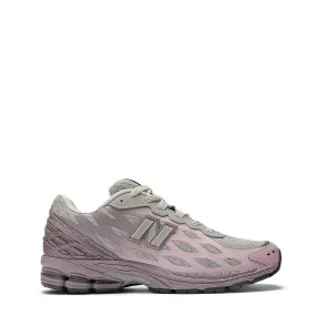 City Routine Light cushion New Balance Womens 1906W Trainer Ice Wine / Mid Century Pink / Everglade Green