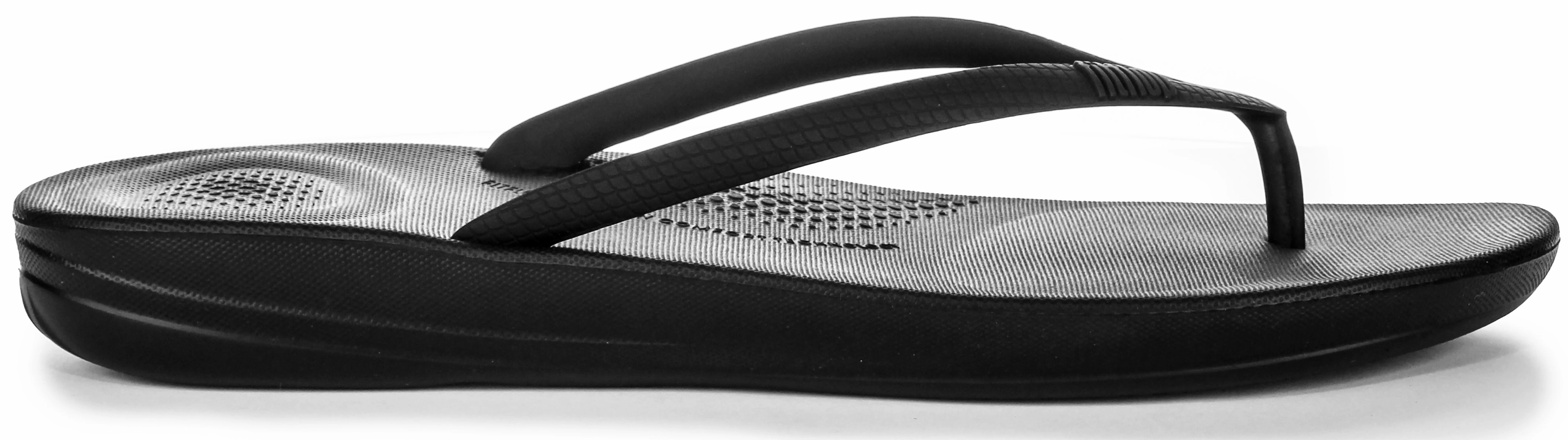 Soft foam padding Fitflop Iqushion Ergonomic In All Black For Women