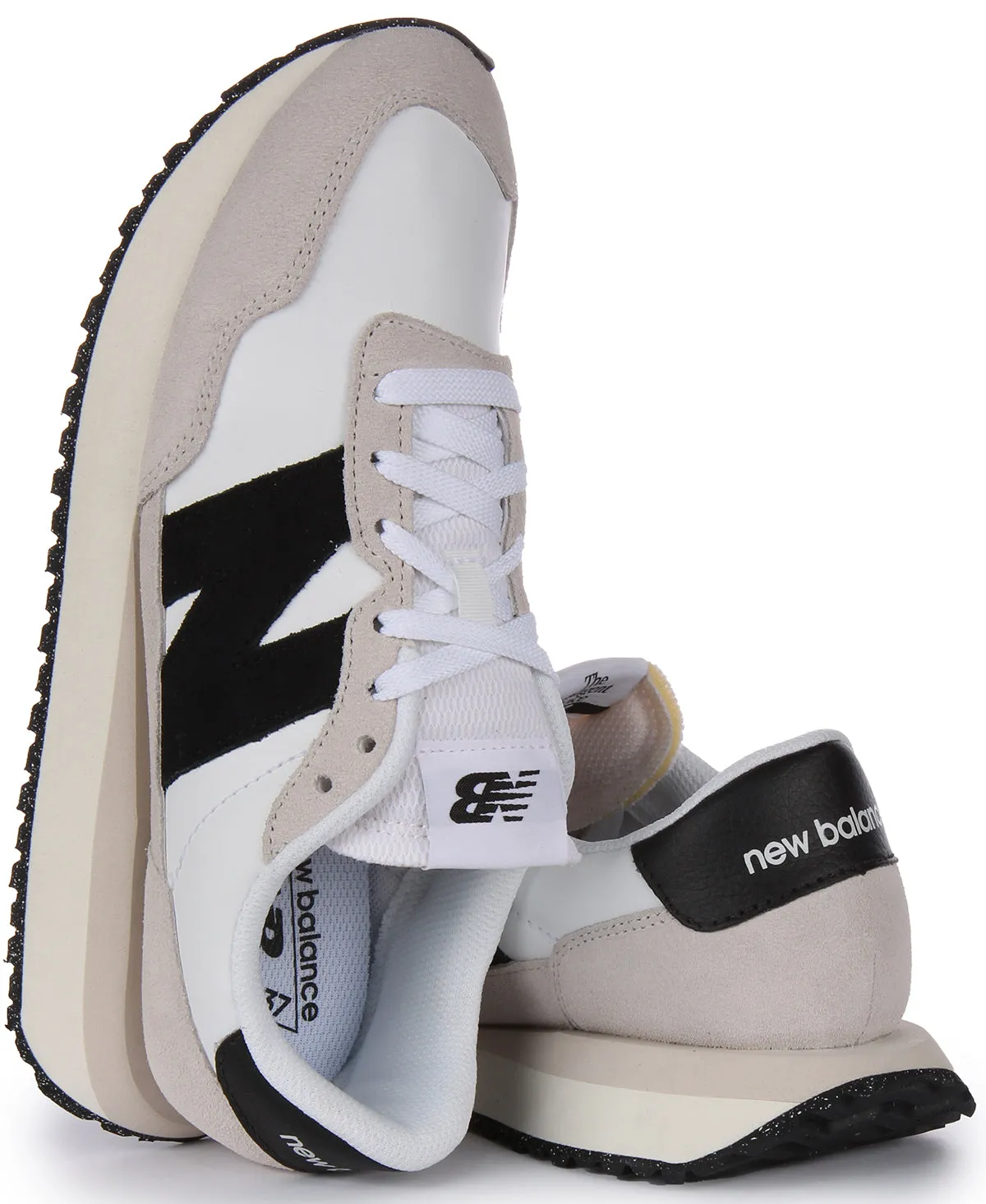 Street cushioning New Balance MS 237 SF In White Black For Women