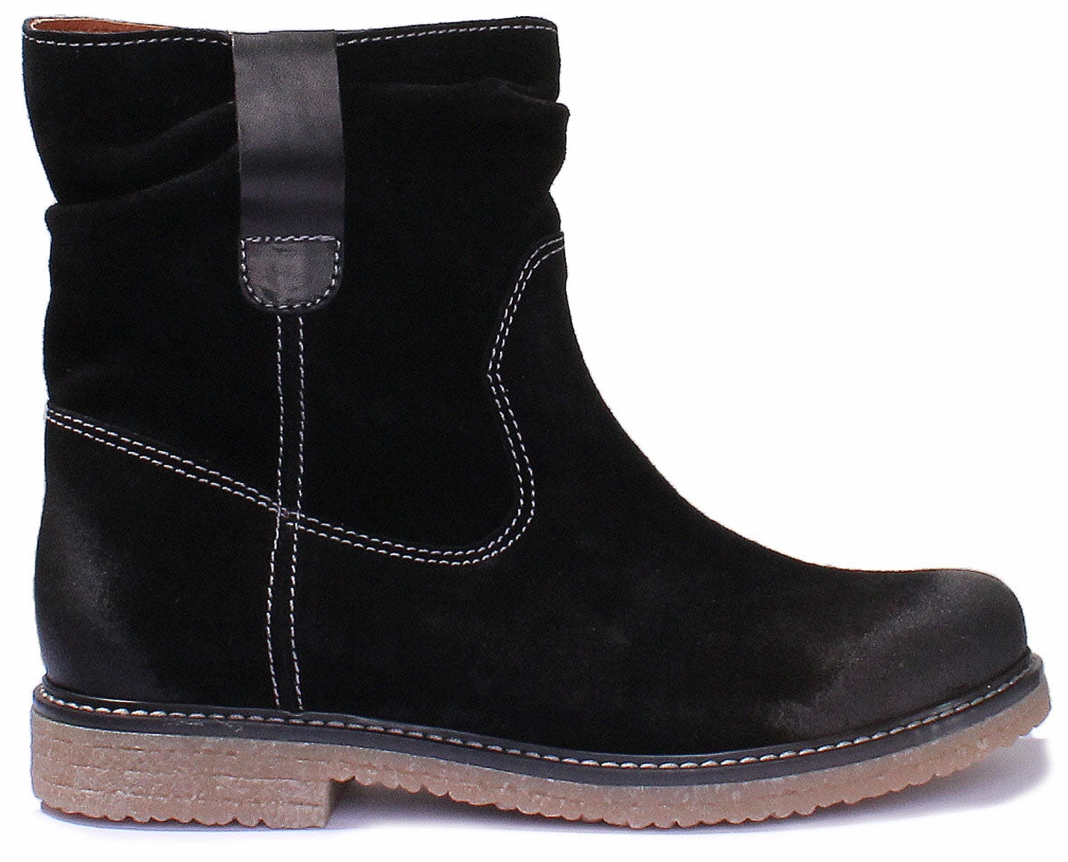 Sturdy Base Justin Reess England 1000 In Black Suede