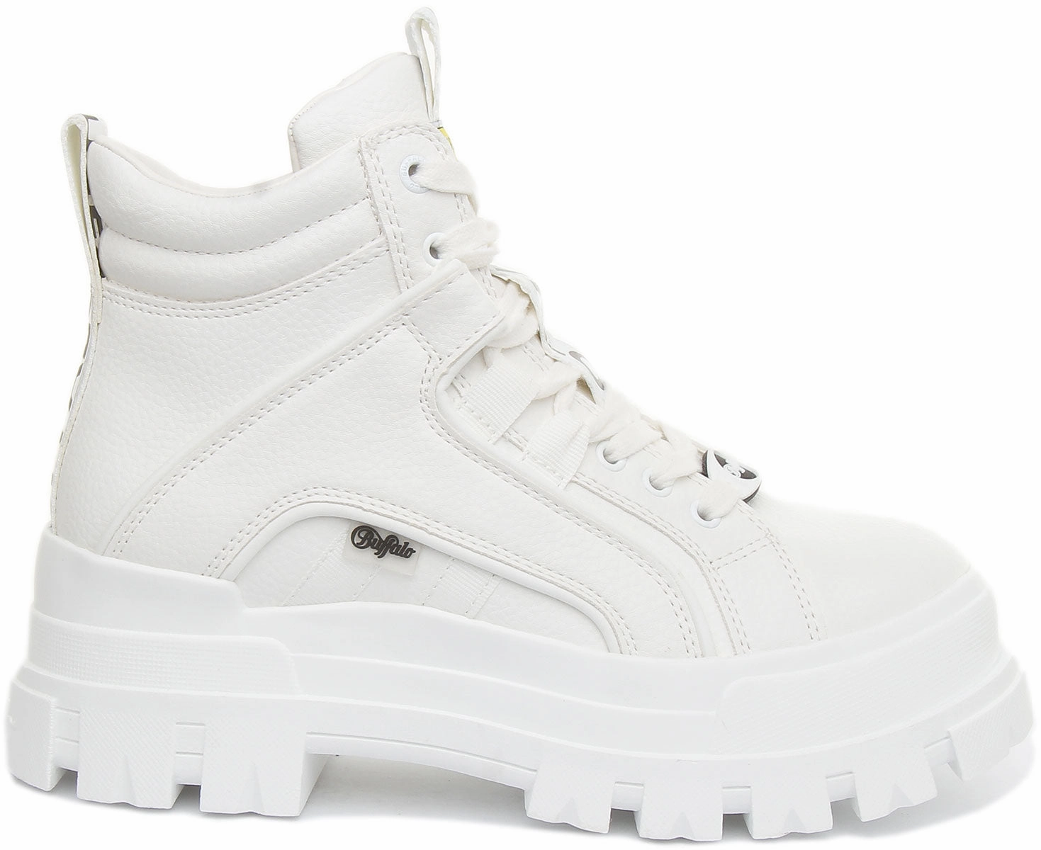 Stylish laces Buffalo Aspha NC Mid In White For Women