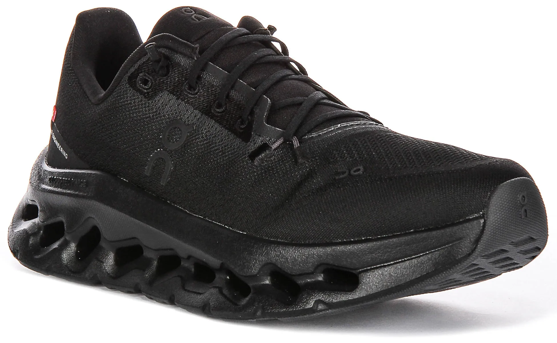 Textile upper supports breathability and stretch Everyday Pace On Running Cloudtilt In Black For Men