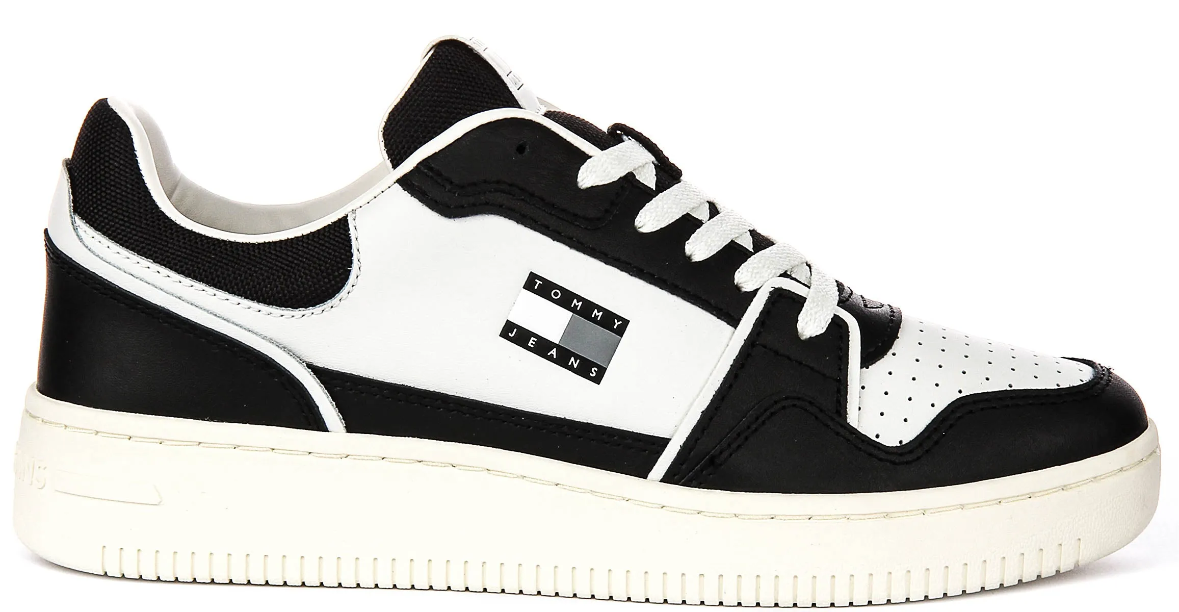 Tight Fit Tommy Jeans Retro Basket In Black White For Men