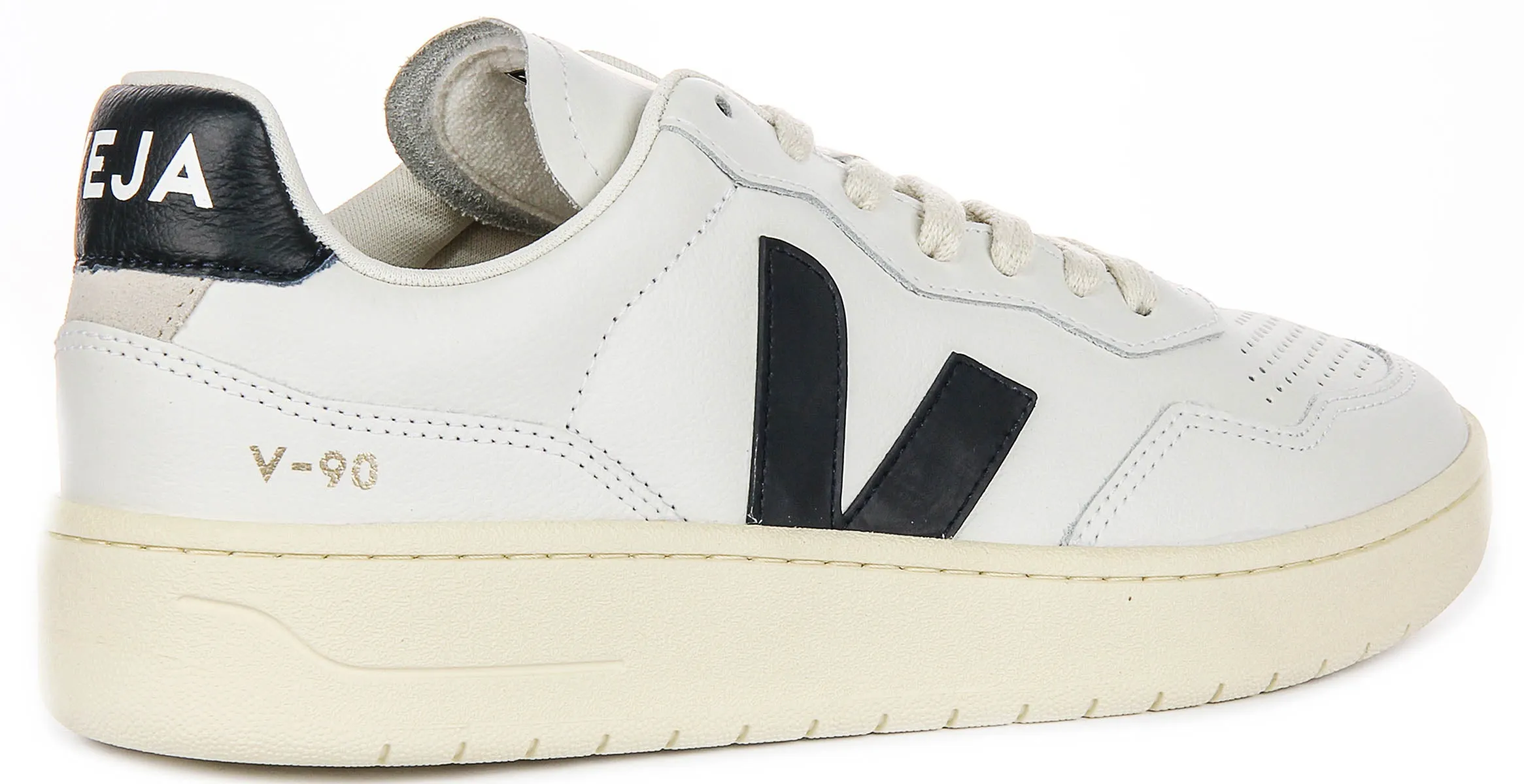 Toe room Veja V 90 OT Leather In White Navy For Men