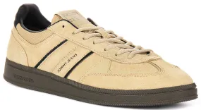 Fitness Style weekend run Tommy Greenwich Suede Sneakers In Tan For Men