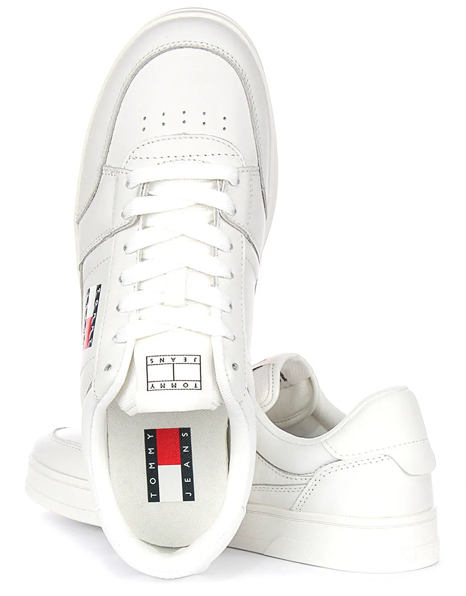 Tommy Jeans Greenwich In White For Men Balanced feel