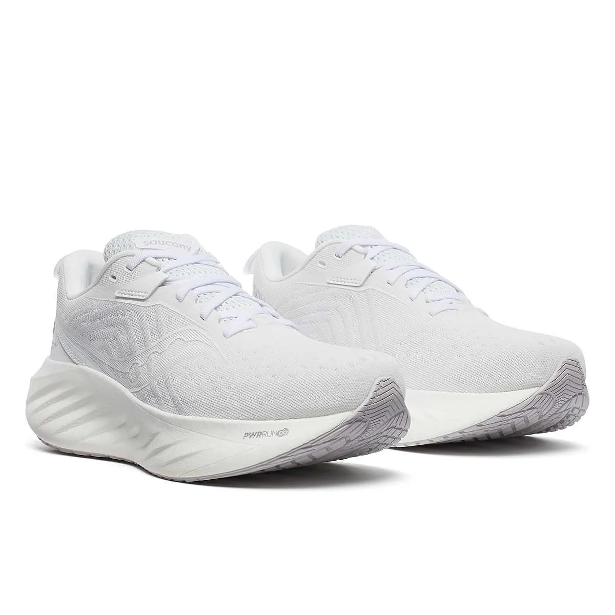 Reinforced eyelets prevent lace pressure points Heel drop encourages upright posture during drills Saucony Triumph 22 Men's White Trainers