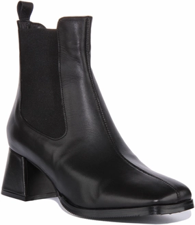 Weatherproof Hiking Boot Hard Surface Justinreess England Emelia In Black For Women