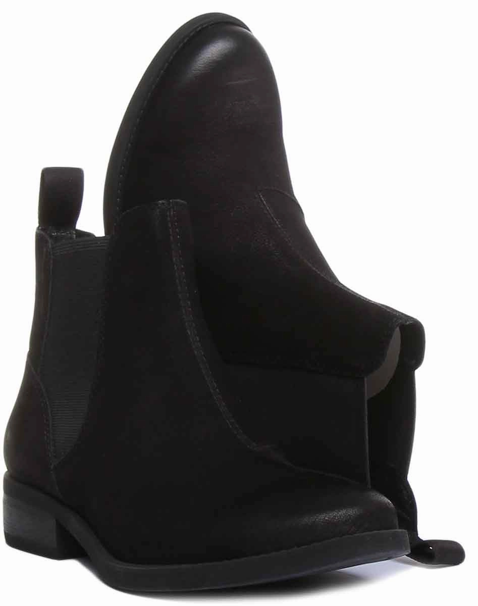 Vagabond Cary In Black Outdoor Footgear