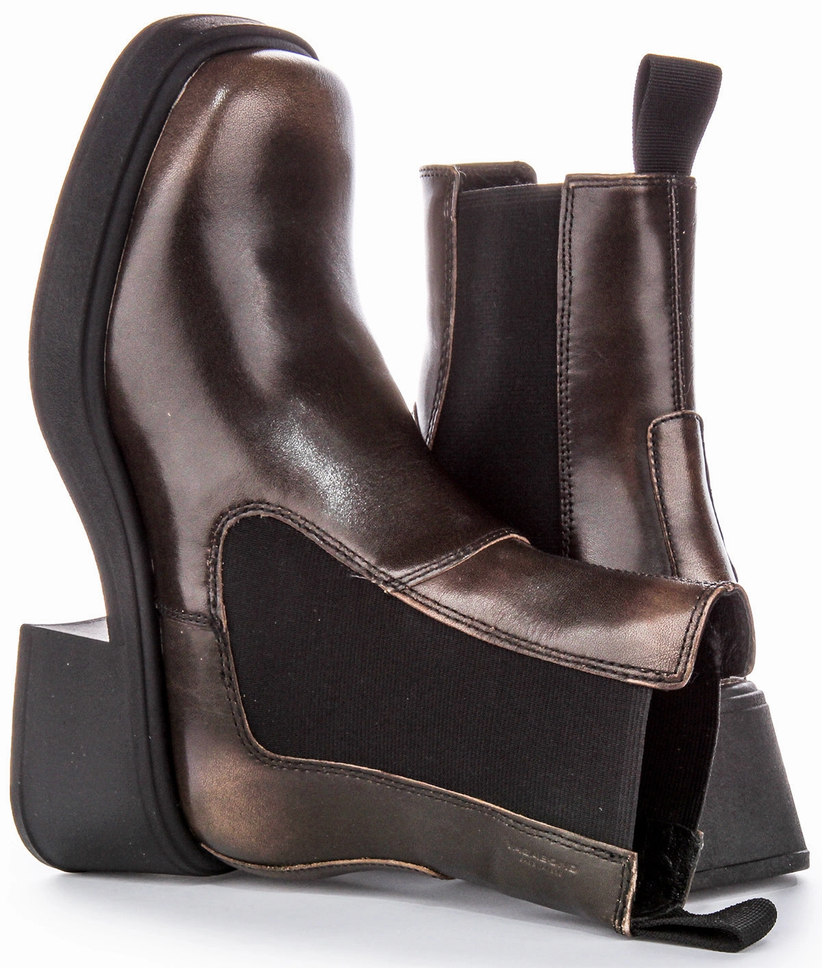 Vagabond Dorah In Brown Burnished Chelsea For Women foot mobility