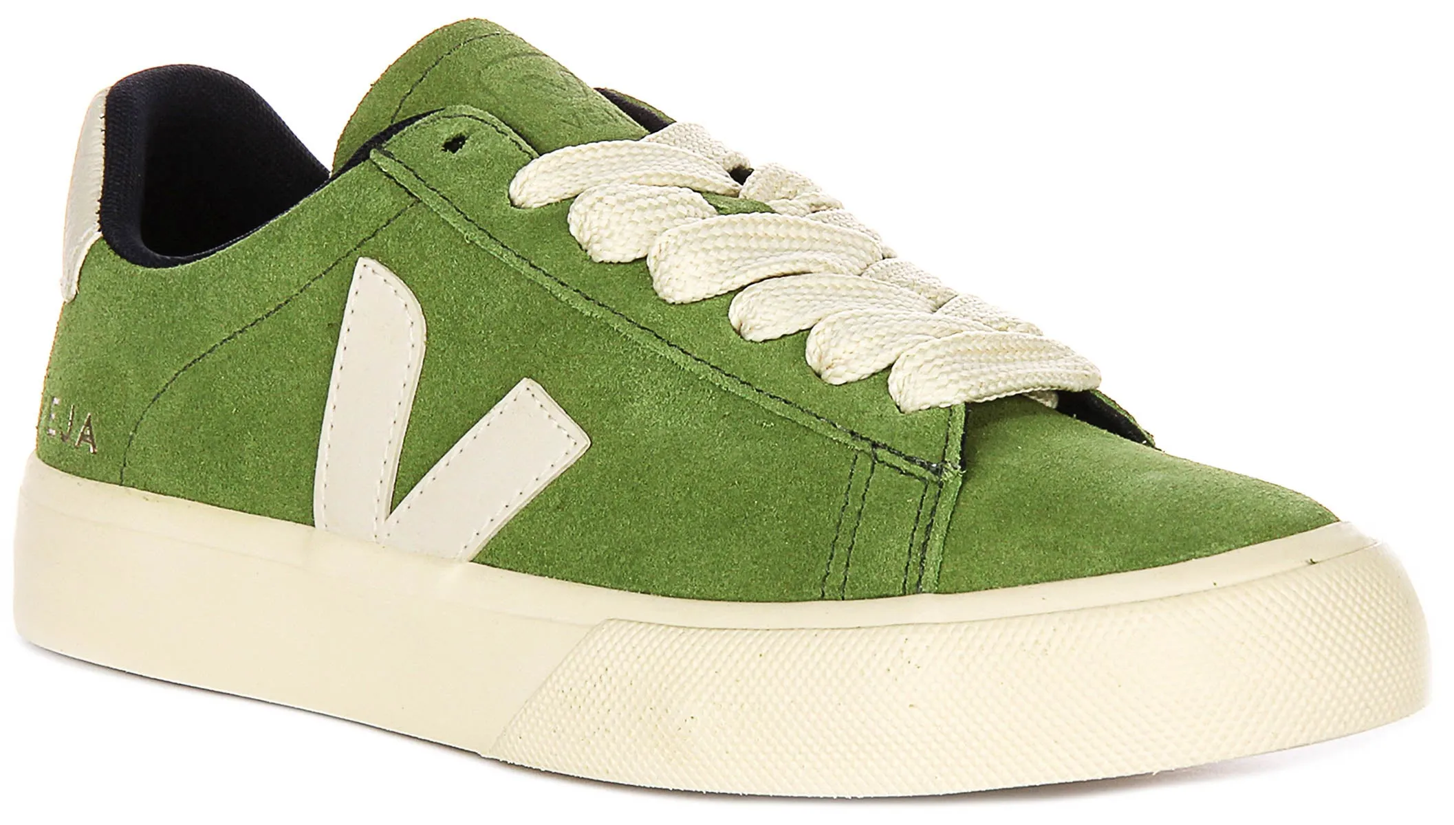 Veja Campo Bold In Green For Men Materials used promote all-day active comfort High Mobility