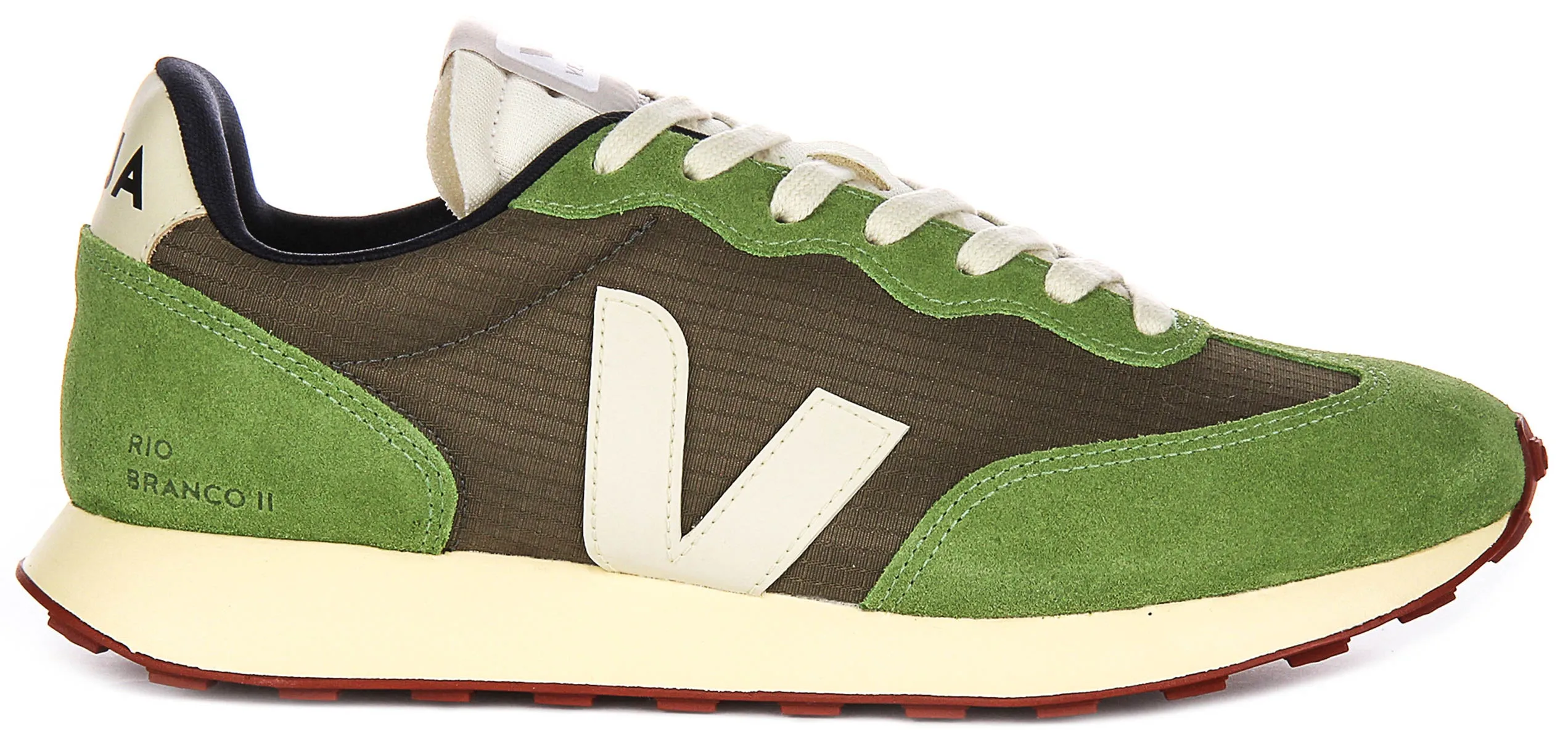 Veja Rio Branco II In Green For Men Seam Fit