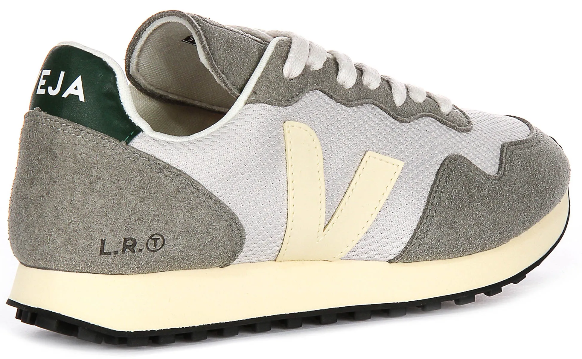 Veja SDU Alveomesh In Light Grey For Men Natural motion