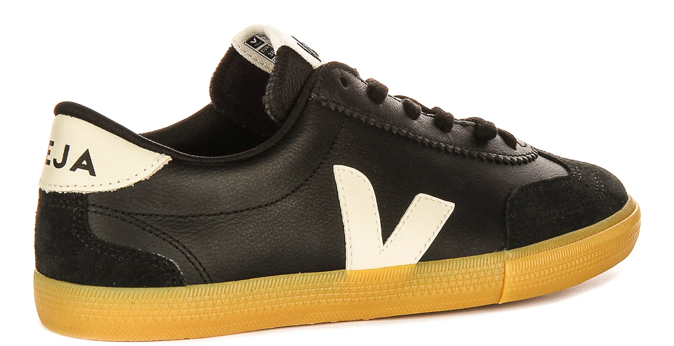 Veja Volley In Black White For Women Pace Power