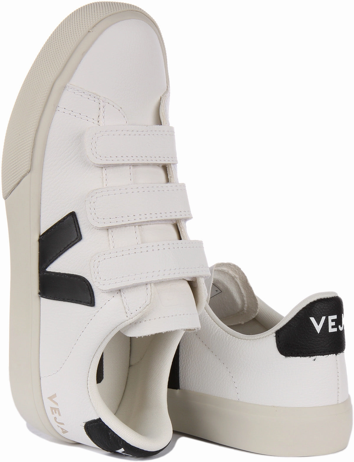 Veja Recife Chromfree In White Black For Women Arch Flow