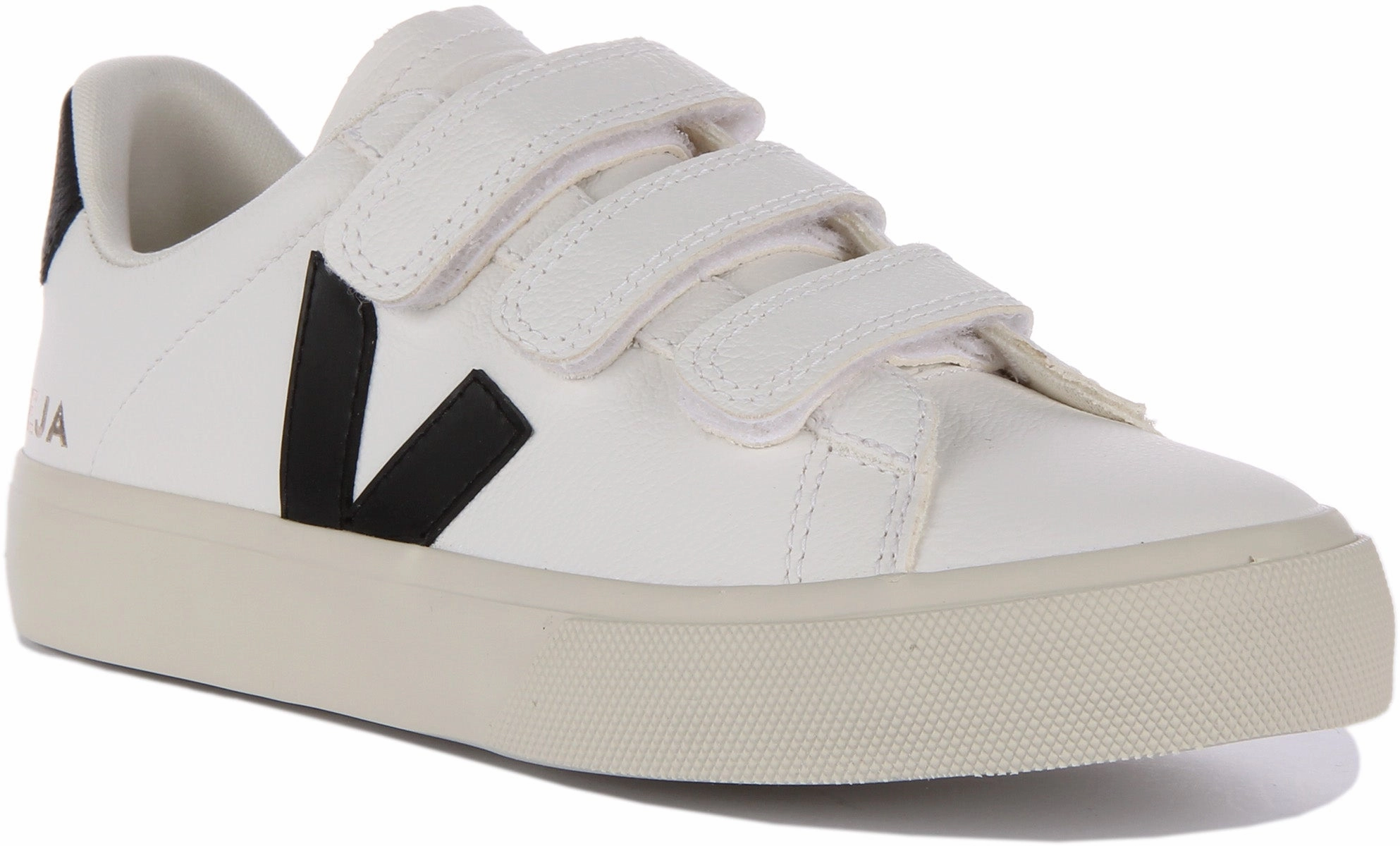Workout Days Veja Recife Chromfree In White Black For Women