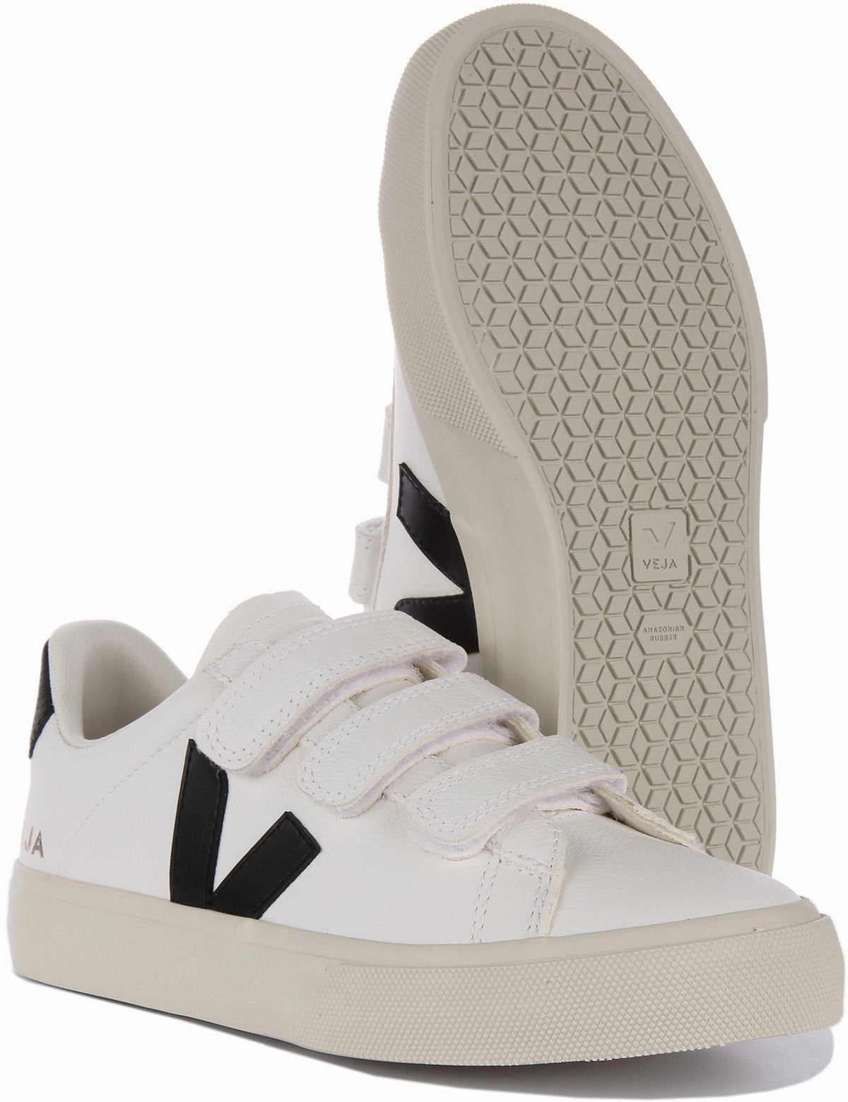 Veja Recife Chromfree In White Black For Women Arch Flow