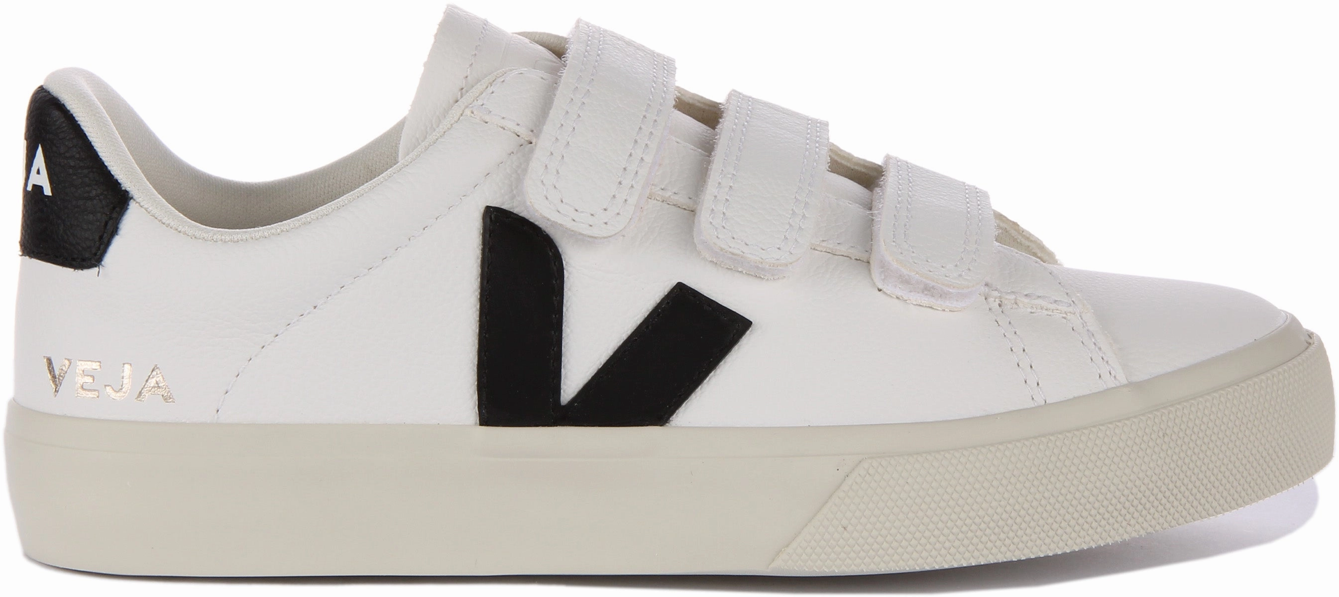 Veja Recife Chromfree In White Black For Women Arch Flow