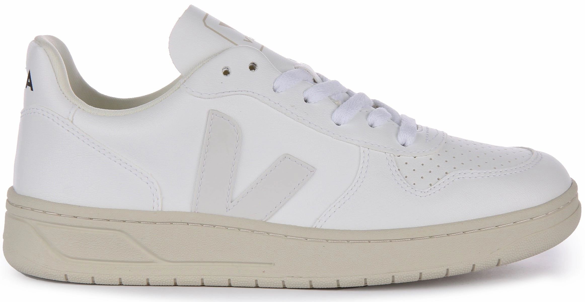 Veja V 10 Cwl In White For Men Smart Grip