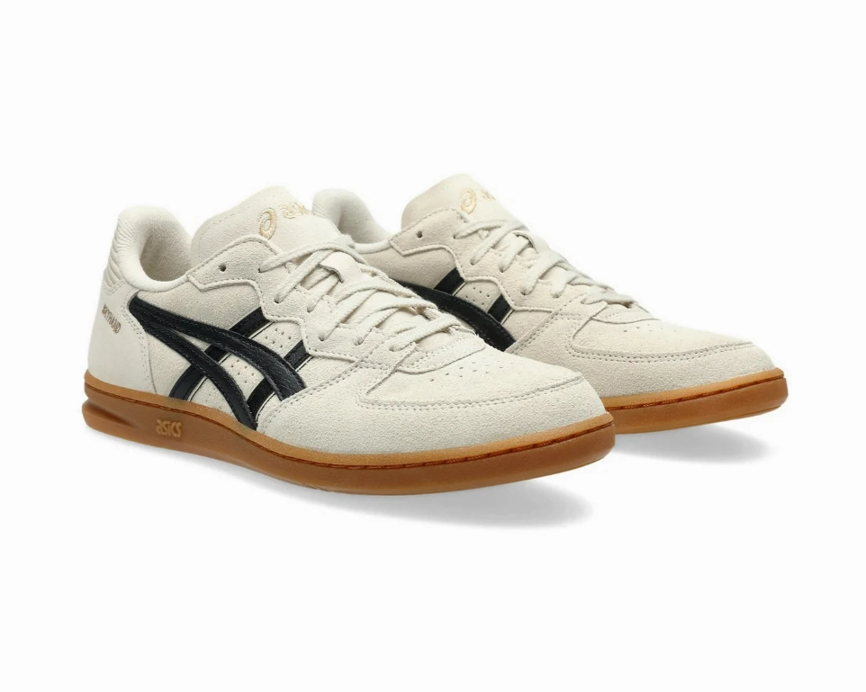 Versatile elegance ASICS - Skyhand OG - Oatmeal/Black - Men's [1203A452 250]