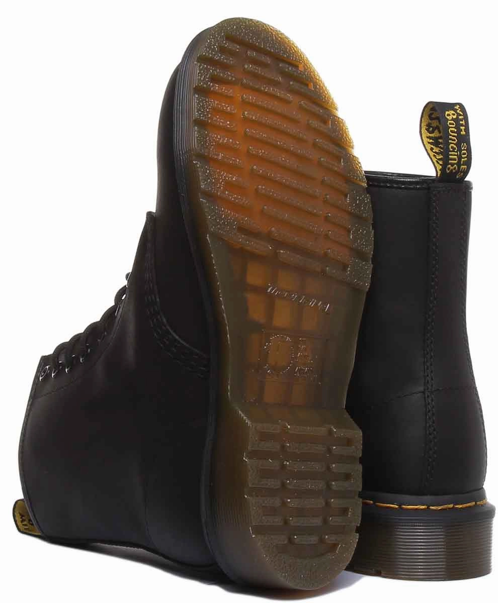 Wingtip Pattern Dr Martens 1460 Greasy In Black