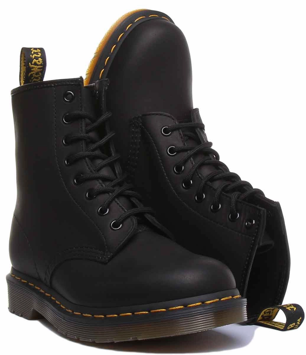 Wingtip Pattern Dr Martens 1460 Greasy In Black