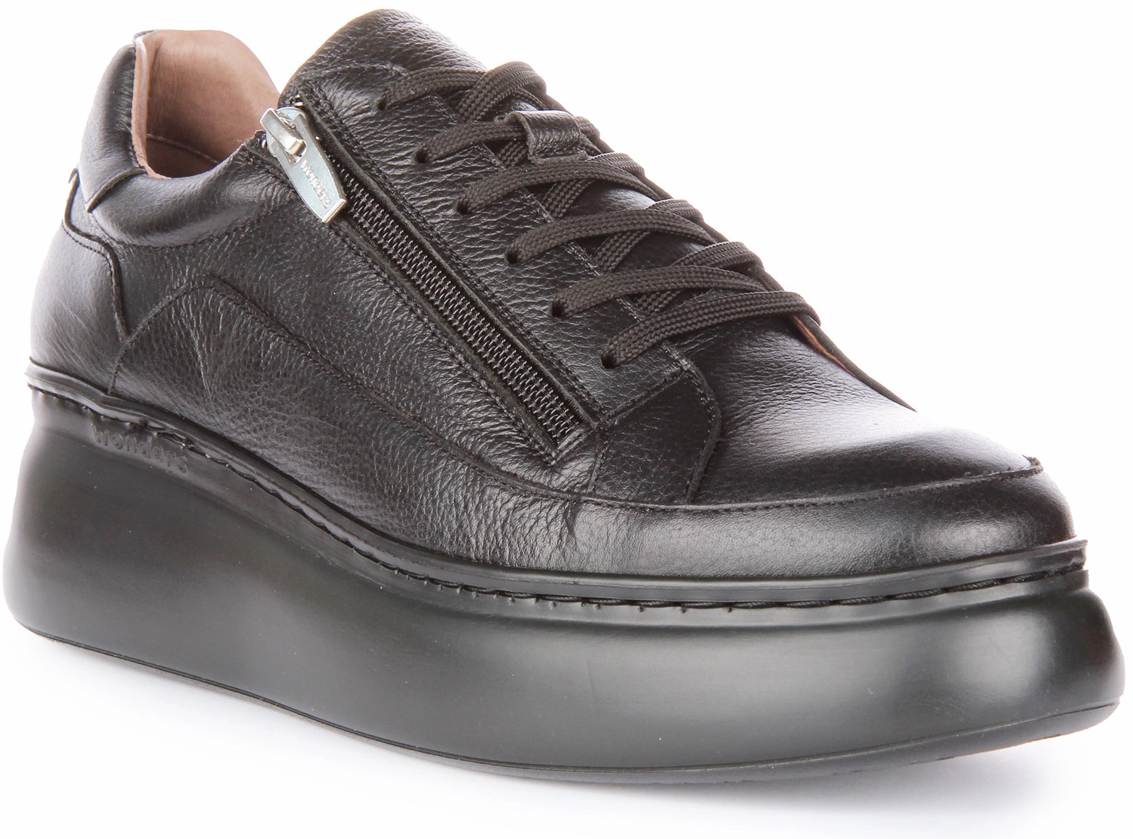 Wonders Tyler In Black For Women Springy